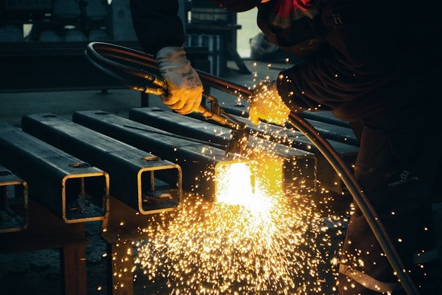 Cutting metal with bright sparks